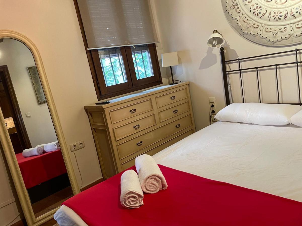 Pangsapuri Sleep In Historic Puerta Elvira *